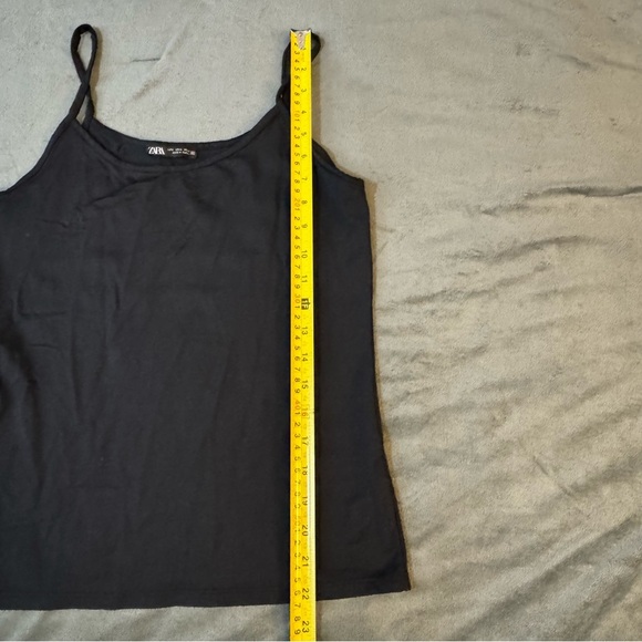 Zara Black Fitted Top
#1103 - Picture 3 of 6